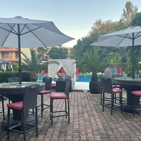 Üdülőközpont Резиденс Бахами Napospart