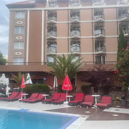Резиденс Бахами Resort *